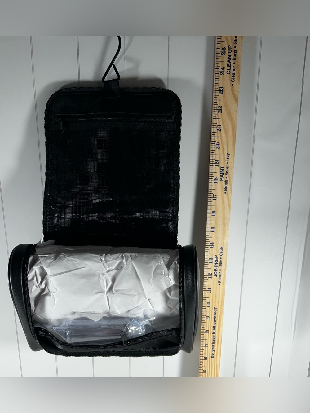 Penguin Munsingwear Men’s Hanging Toiletry Travel Kit Bag with Bottles Black NWT - Picture 9 of 14